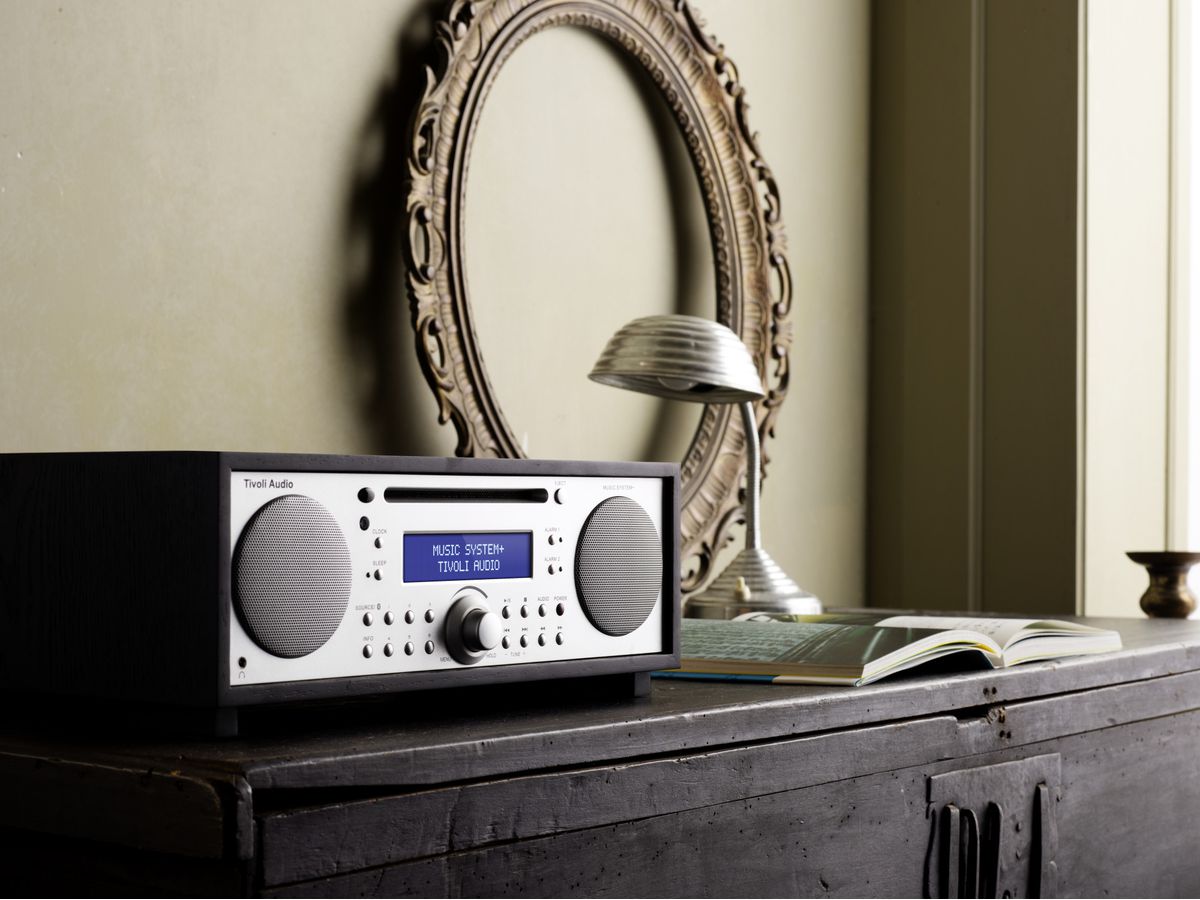 Tivoli Music System+ schwarz/silber