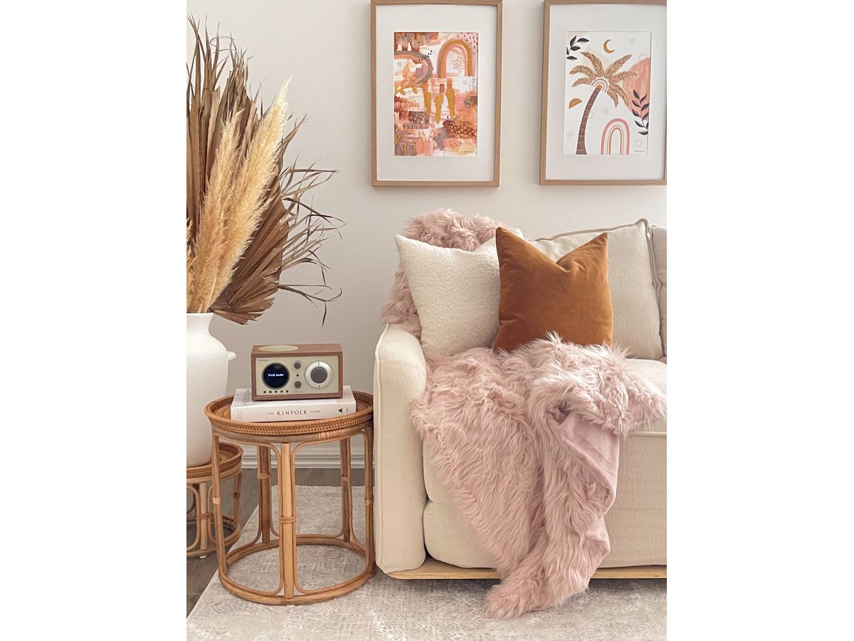 Tivoli Model One+ walnuss/beige