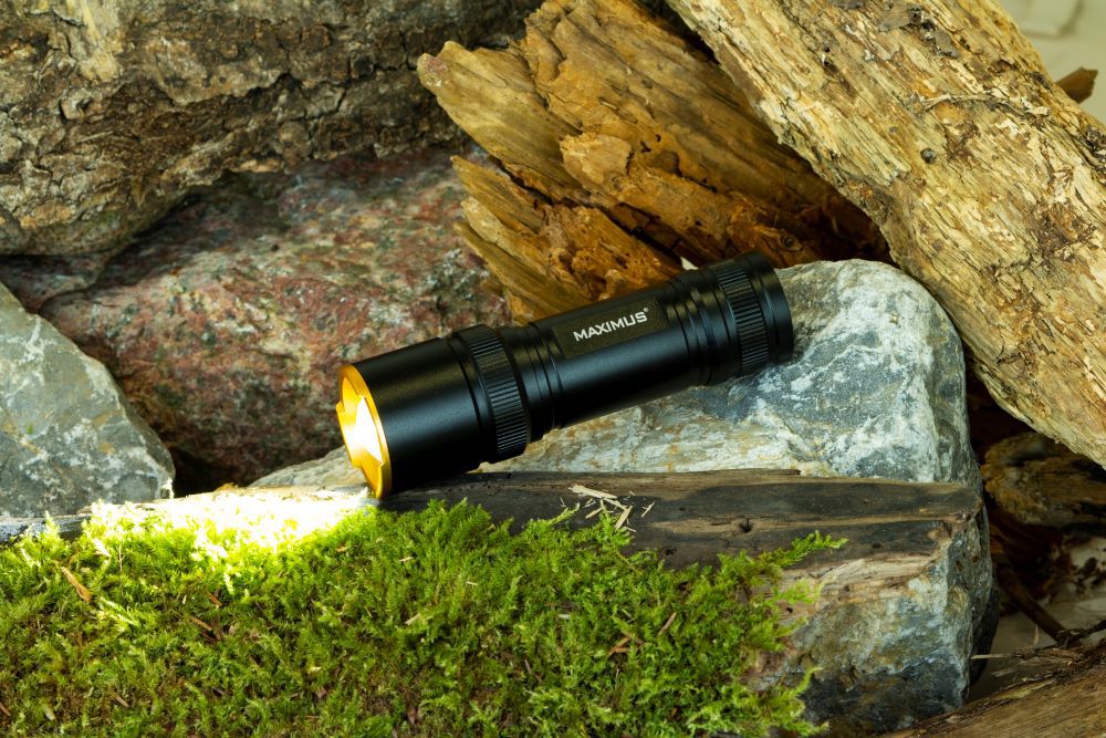 MAXIMUS LED Flashlight M-FL-018-DU - 3W 135lm 3xAAA Powered by Duracell