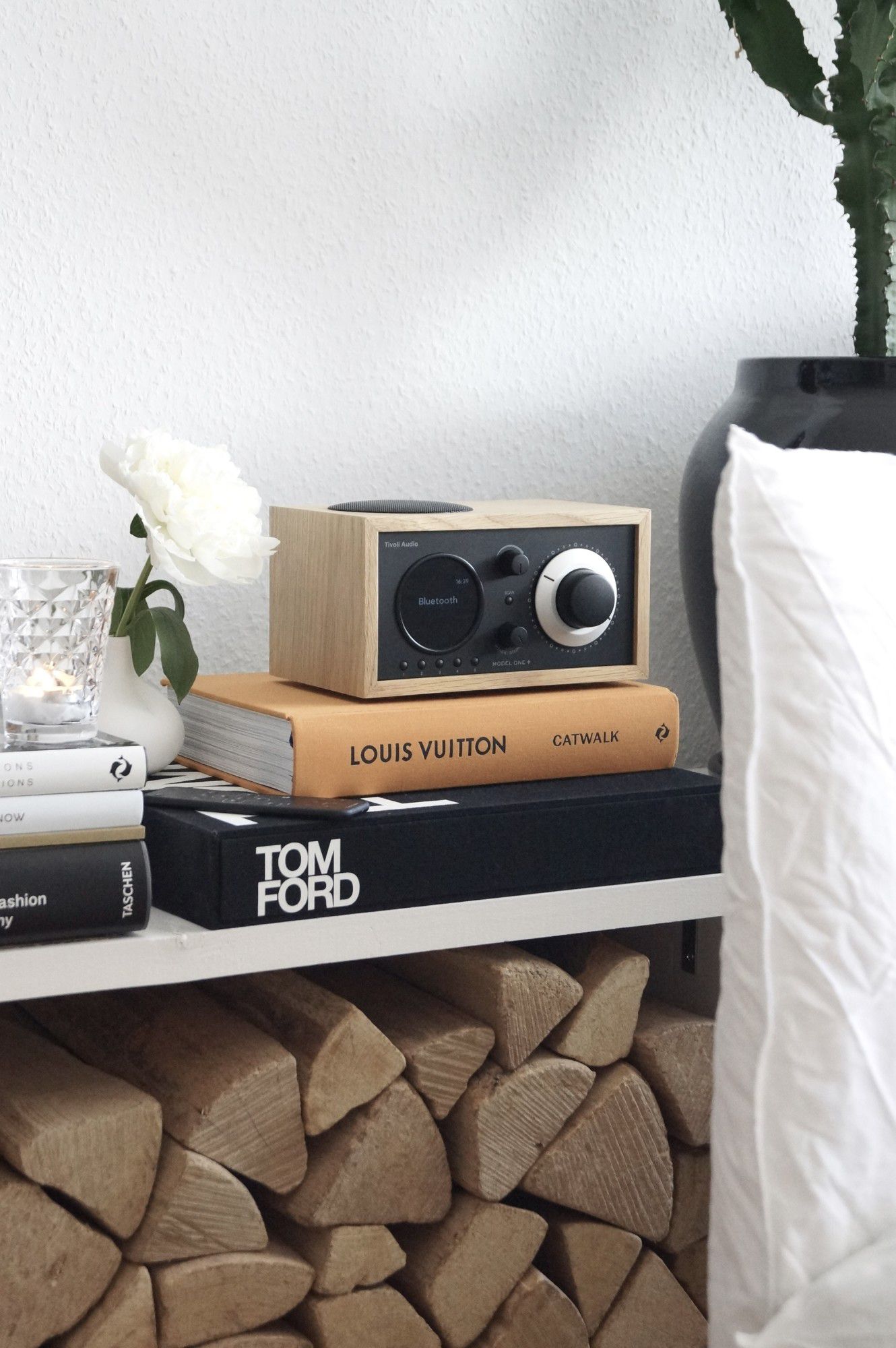 Tivoli Model One+ chêne/noir