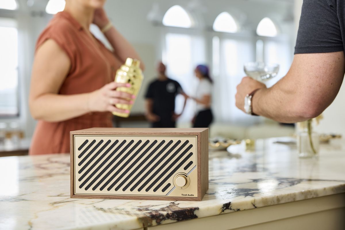 Tivoli Model Two Digital noier/or