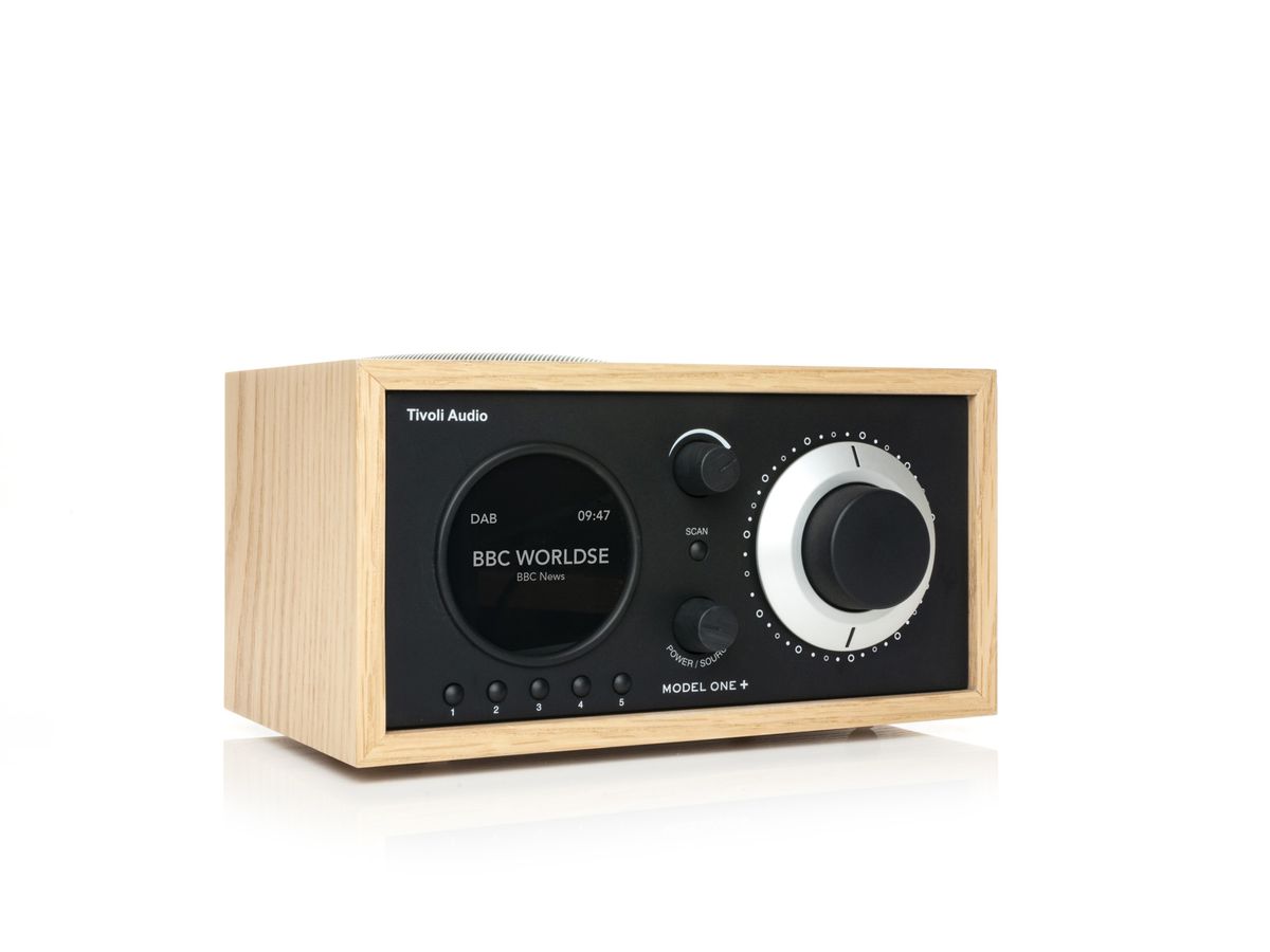Tivoli Model One+ eiche/schwarz