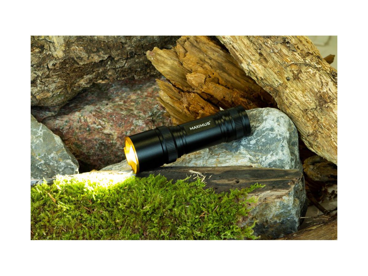 MAXIMUS LED Flashlight M-FL-018-DU - 3W 135lm 3xAAA Powered by Duracell