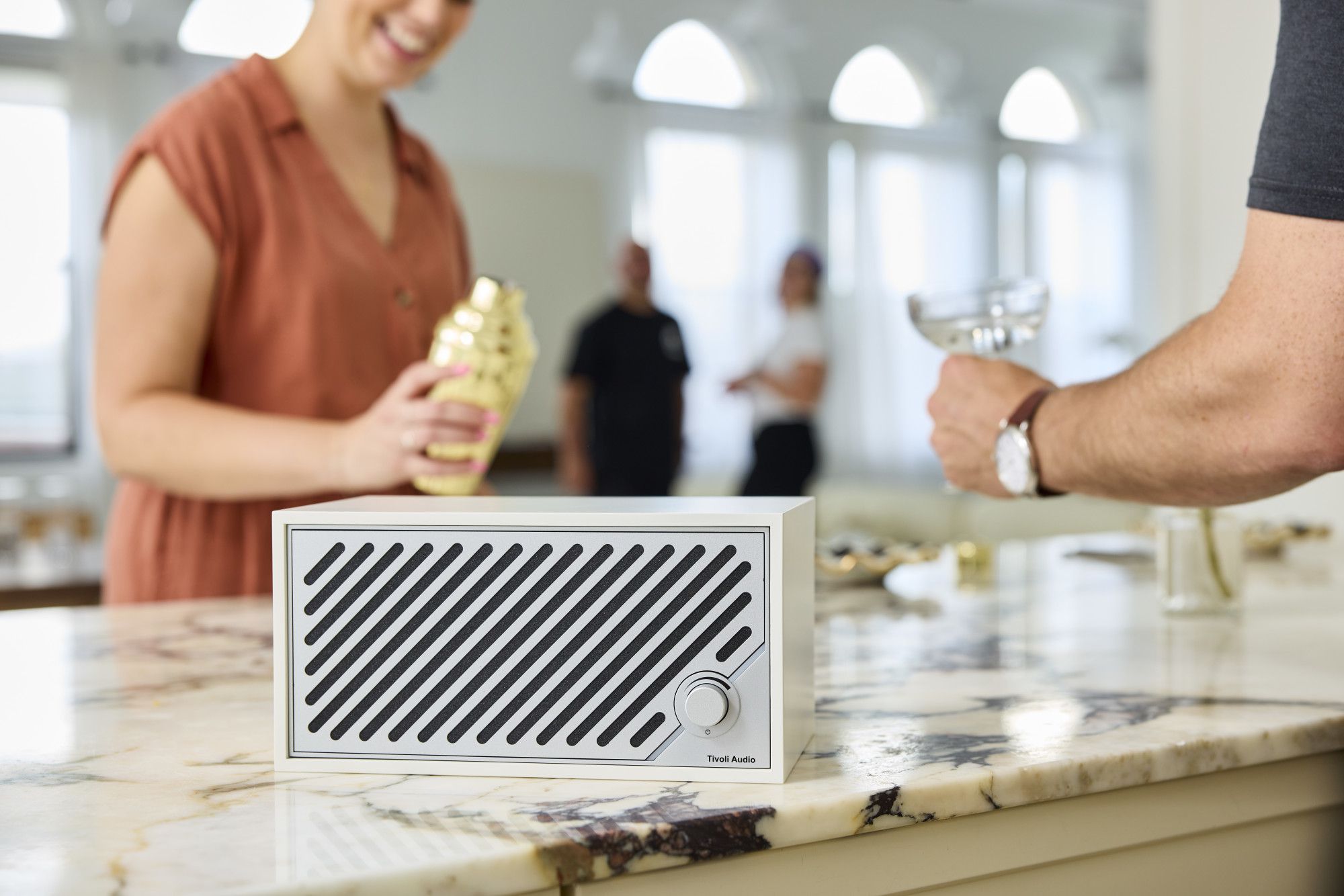 Tivoli Model Two Digital blanc/argent