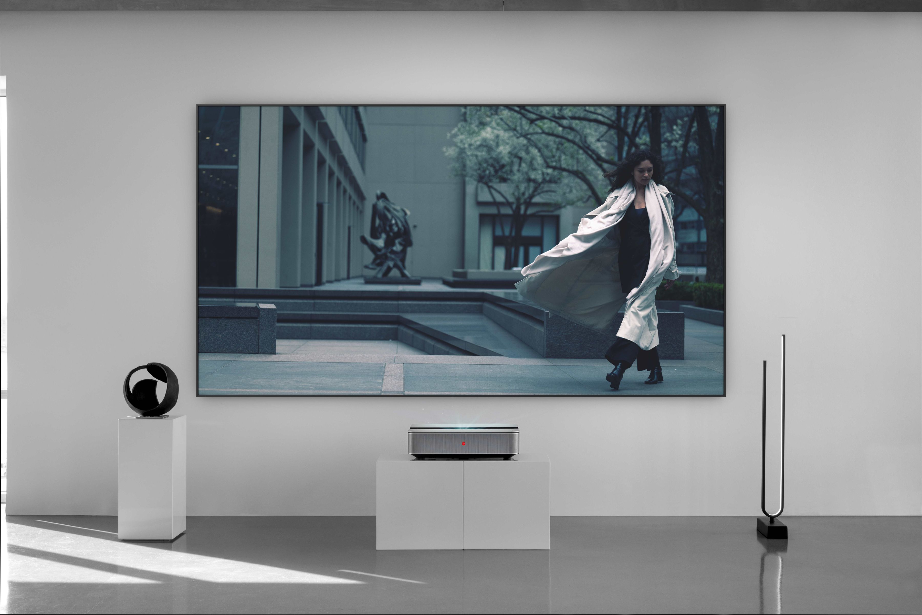 Leica Laser Cinema Cine1 100"