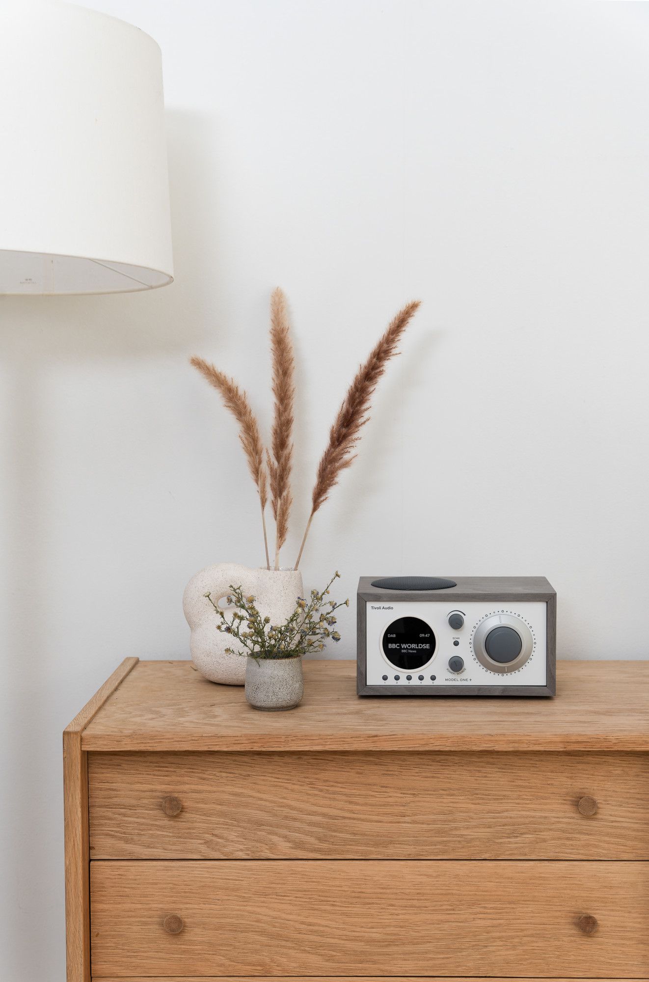 Tivoli Model One+ walnuss/beige