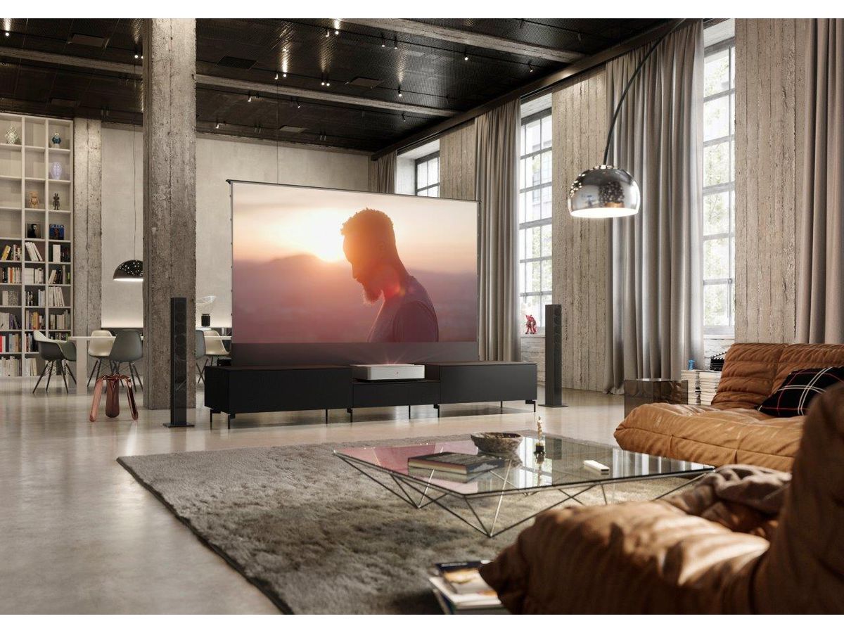 Leica Laser Cinema Cine1 120"