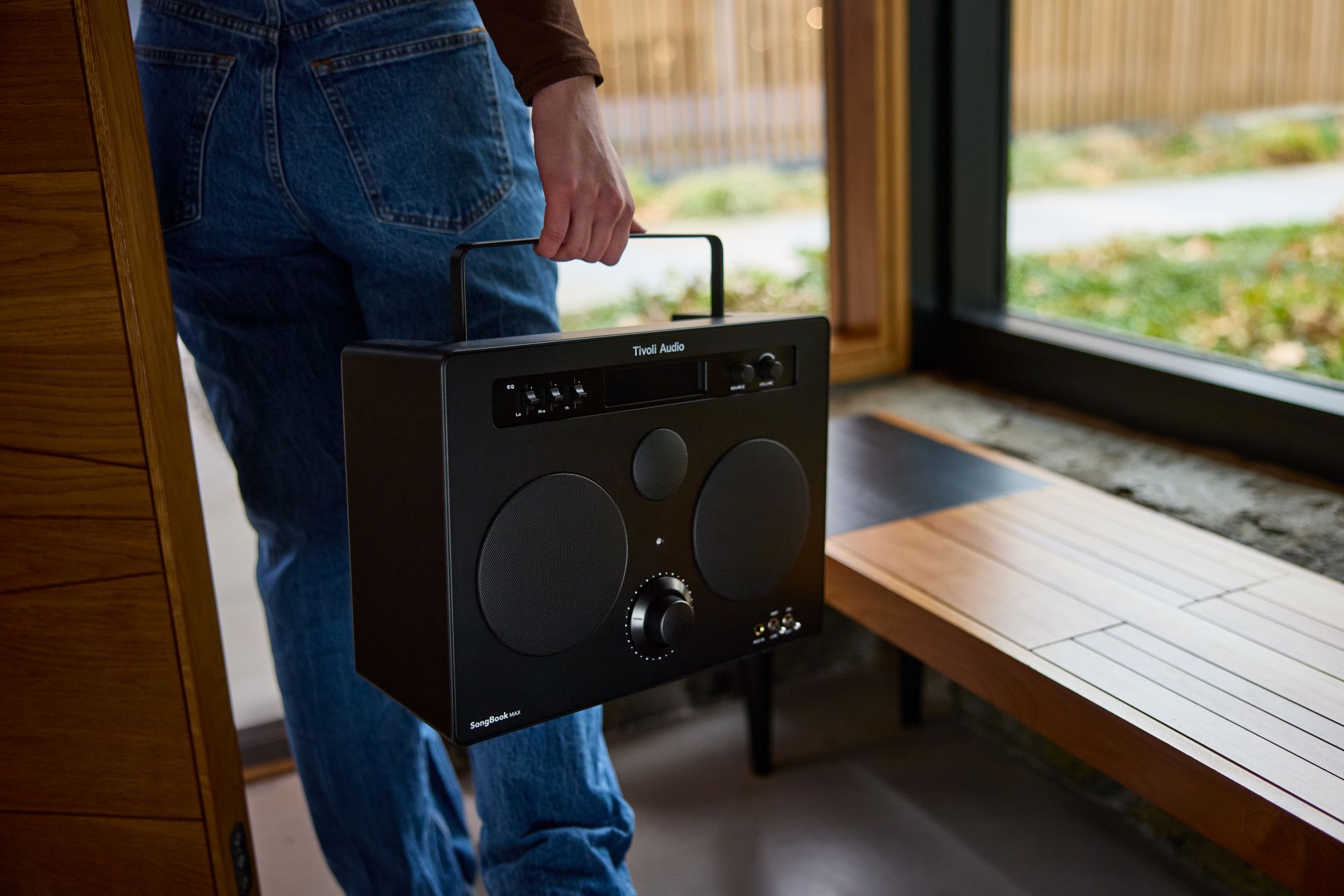 Tivoli SongBook Max schwarz