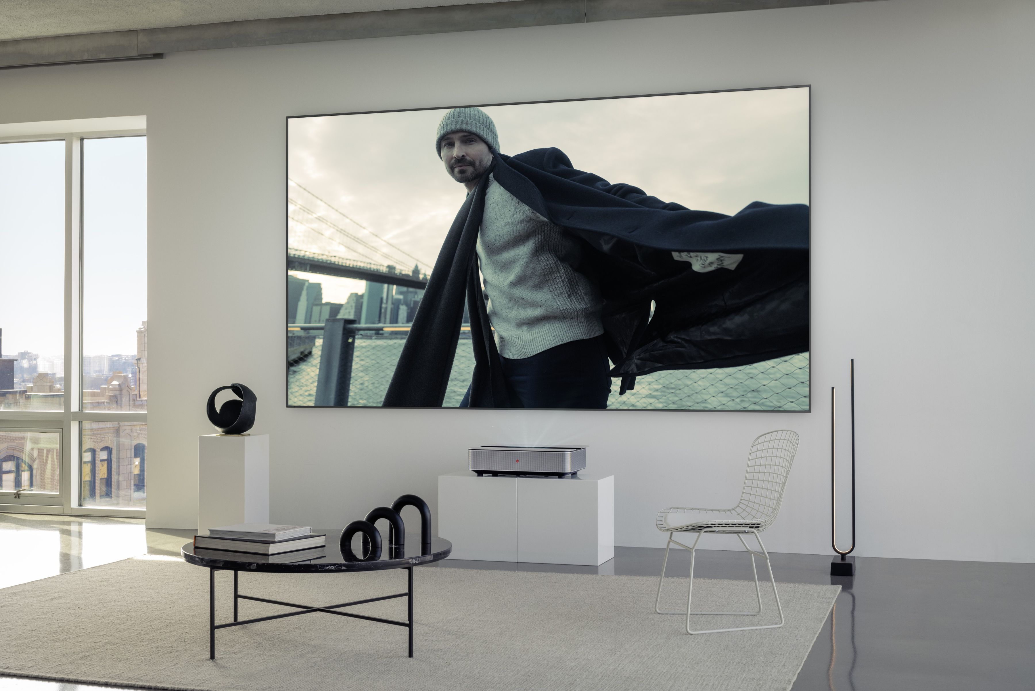 Leica Laser Cinema Cine1 100"