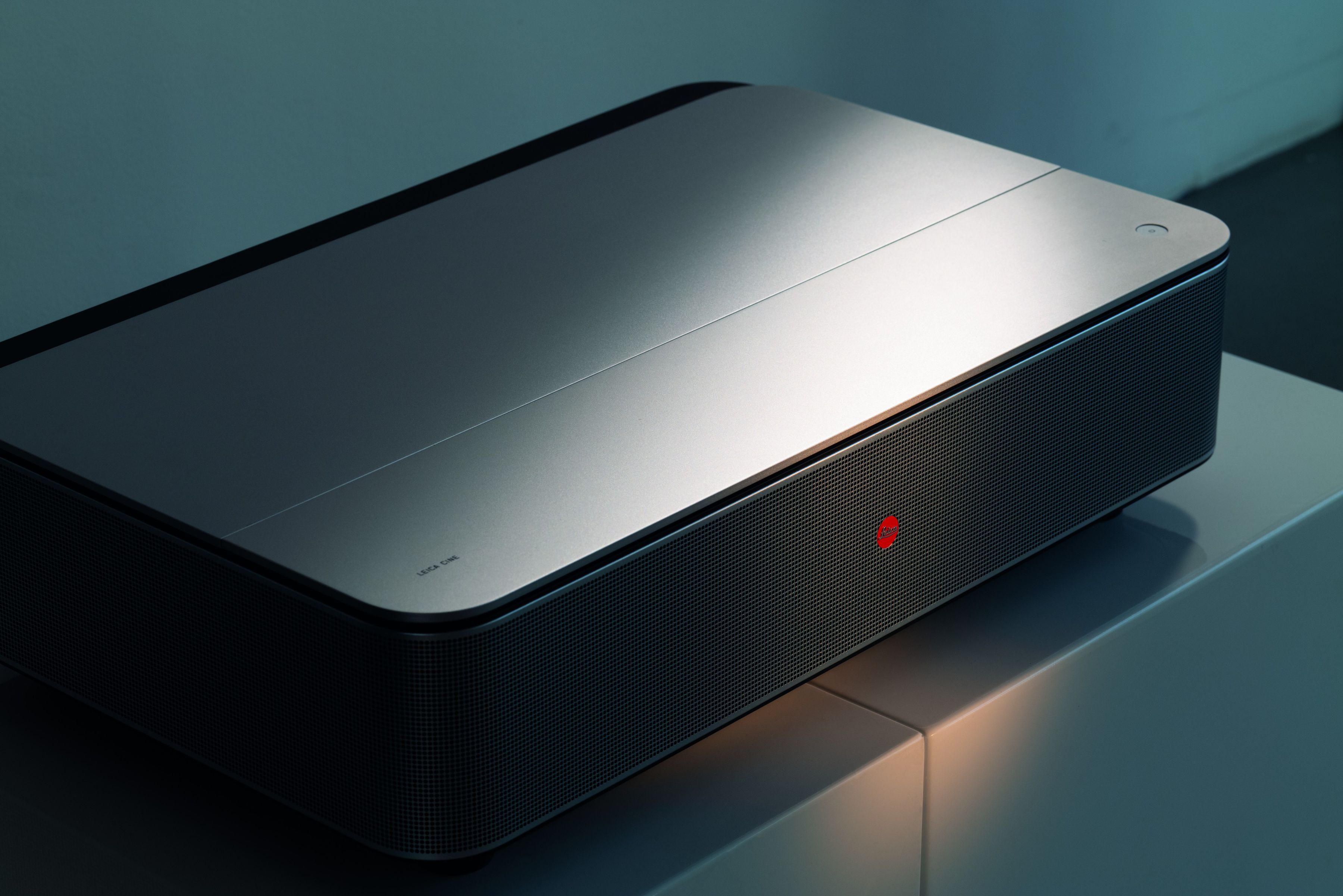 Leica Laser Cinema Cine1 100"