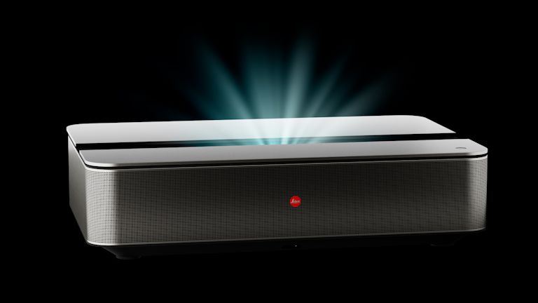 Leica Laser Cinema Cine1 120"