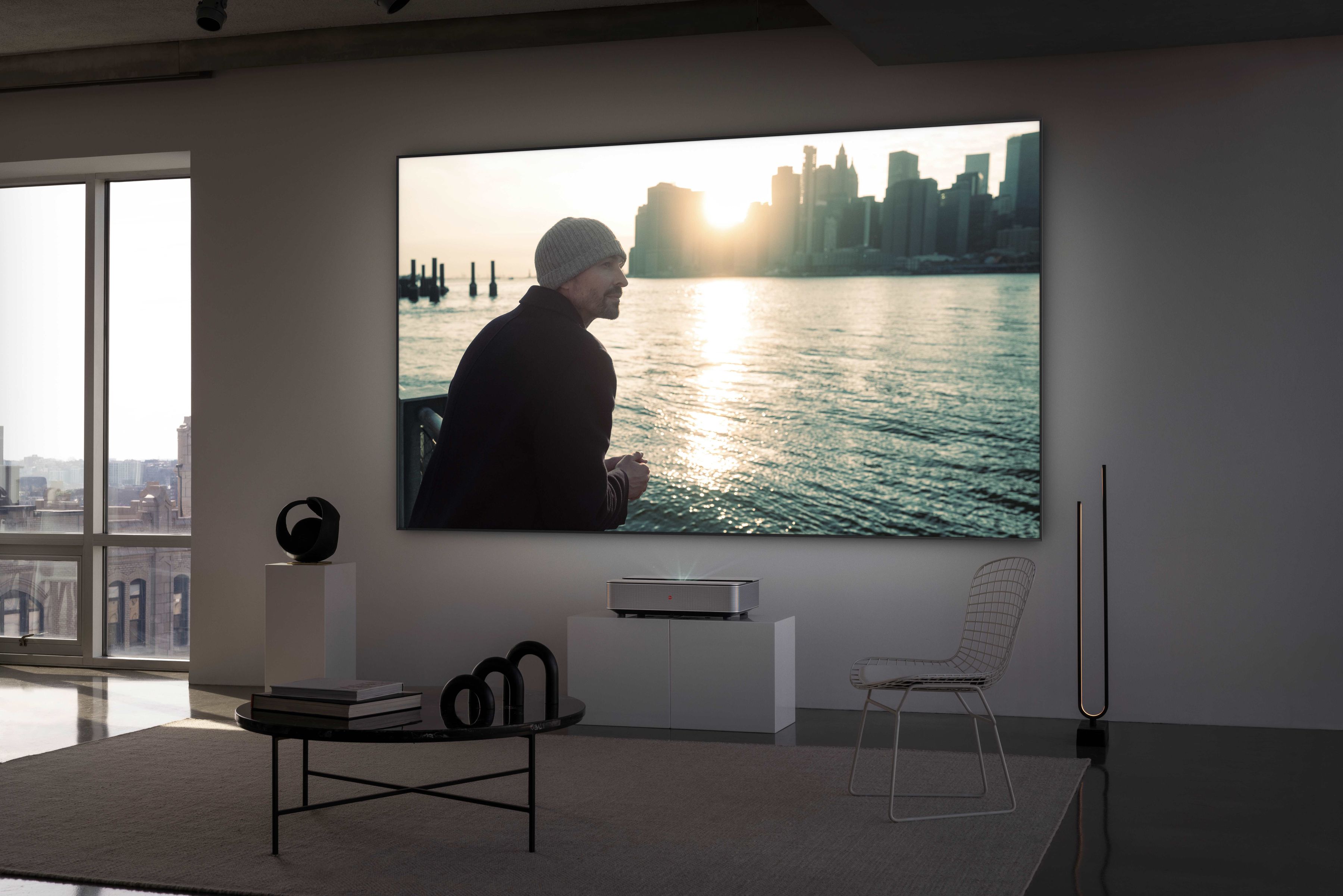 Leica Laser Cinema Cine1 120"