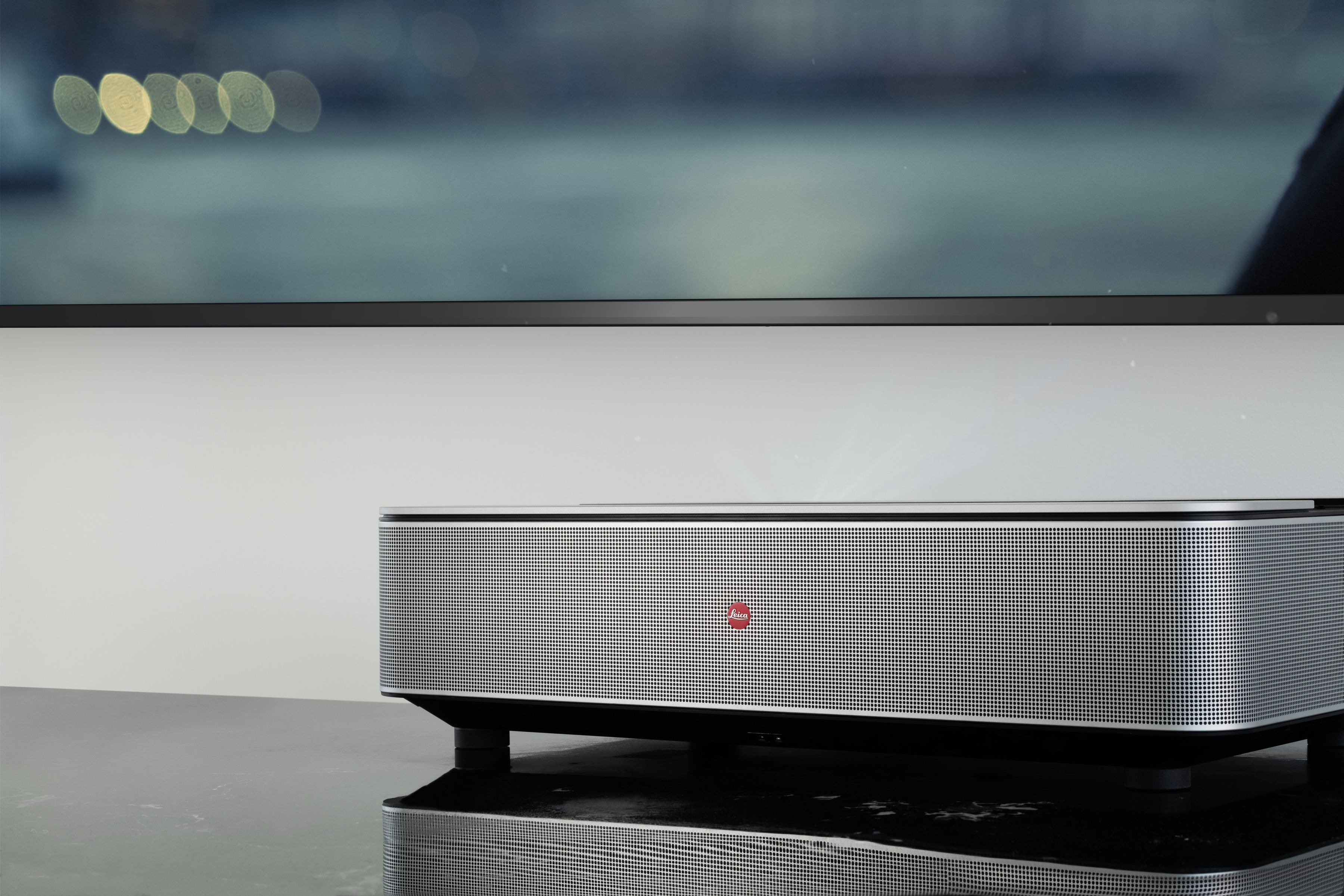 Leica Laser Cinema Cine1 100"