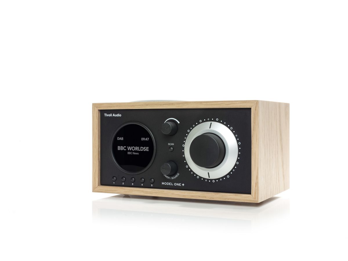 Tivoli Model One+ eiche/schwarz